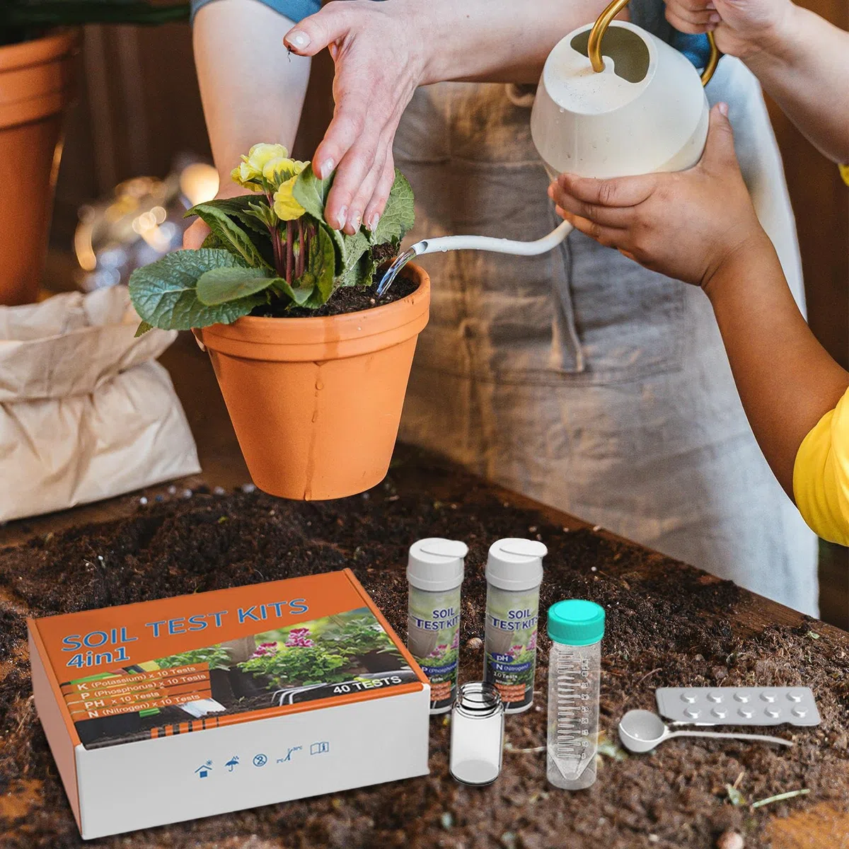 Générique 4-in-1 Soil Test Kit - 40 Tests for Nitrogen, Phosphorus, Potassium & PH, Garden Nutrient Tester Strips for Vegetable Plots, Lawns & Greenhouses