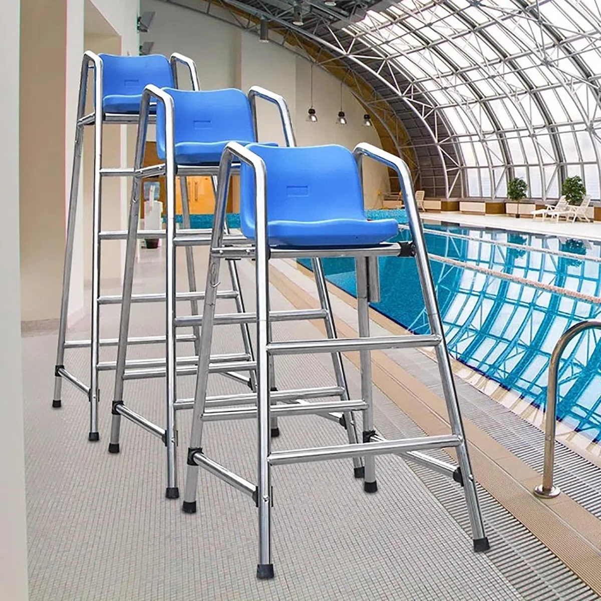 Chaise de sauvetage avec coussinet antidérapant et échelle haute pour piscine, parc aquatique, sécurité à la plage